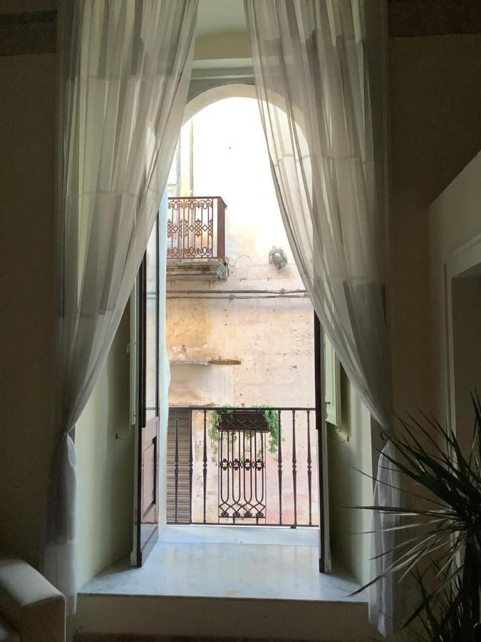 NardòPalazzo Cariddi住宿加早餐旅馆 外观 照片