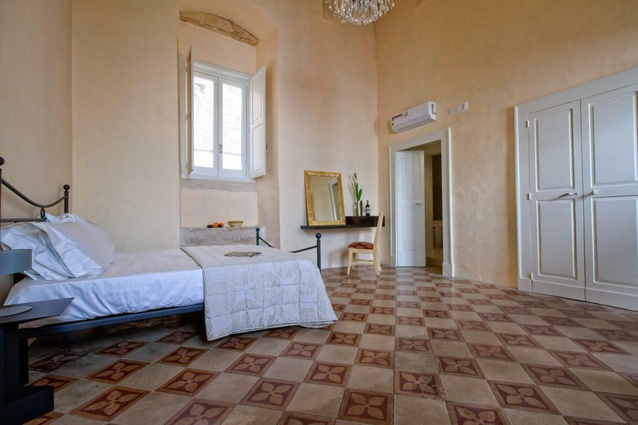 NardòPalazzo Cariddi住宿加早餐旅馆 外观 照片